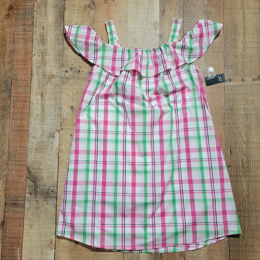 Pretty in Plaid: Crown & Ivy Off-Shoulder Dress